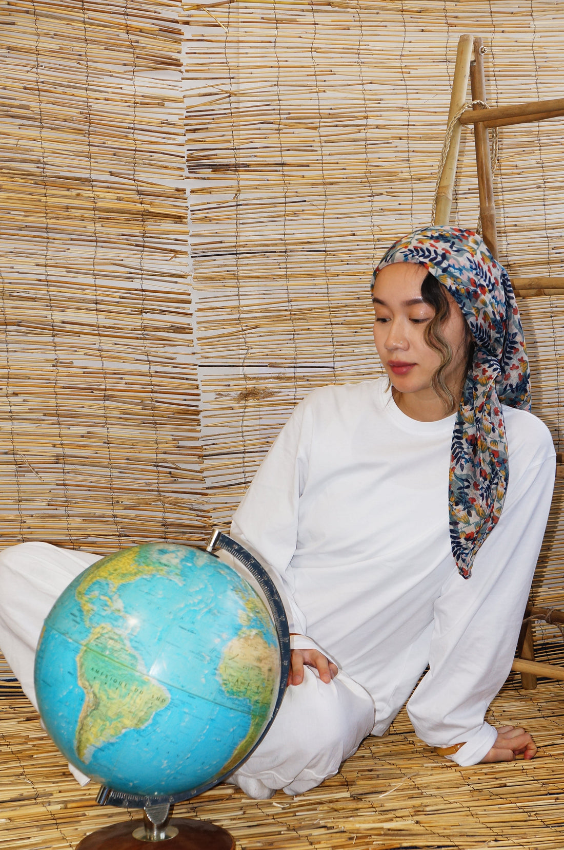 Derrière le Tissu : Le Voyage Fascinant du Voile à travers les Cultures et les Religions