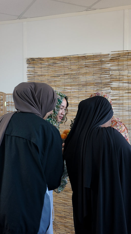 Porter sa couronne : Pourquoi être fier de son identité noire est un acte révolutionnaire aujourd'hui