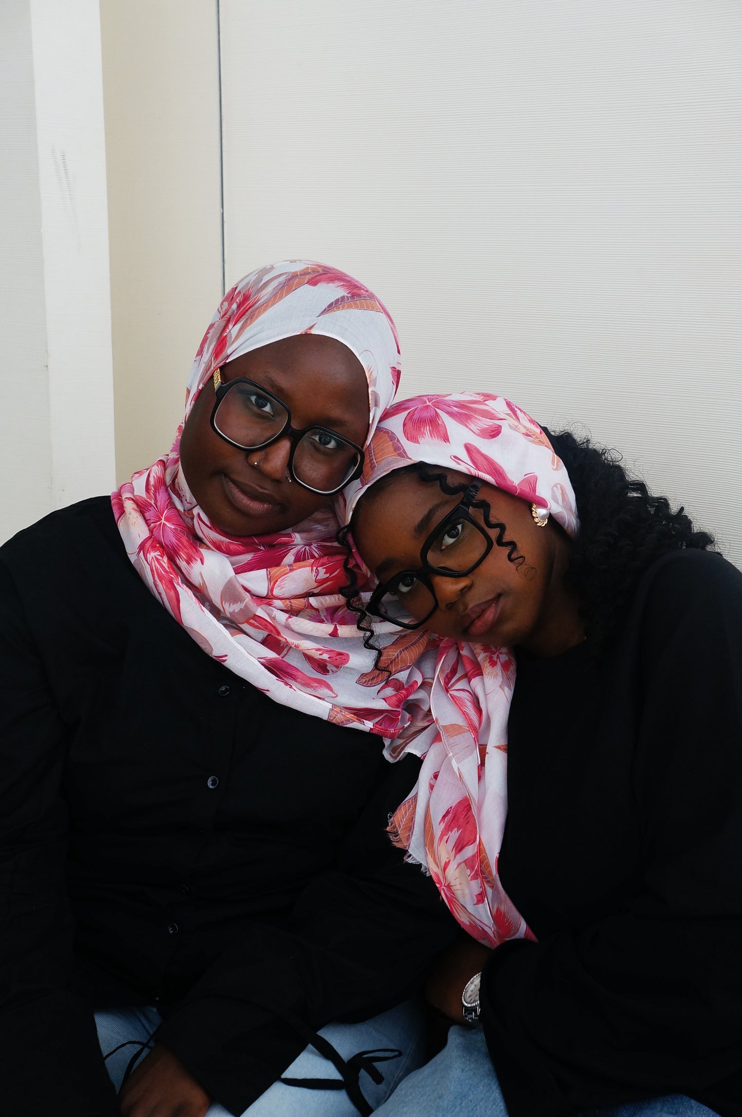 Amra scarf